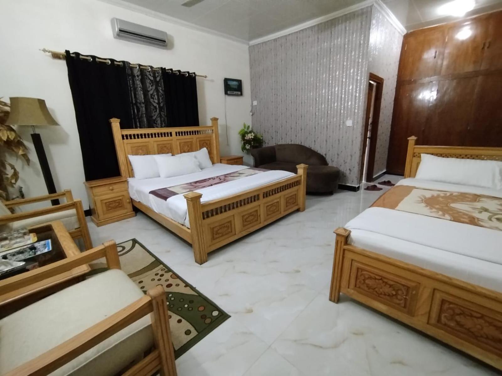 Alaf Laila Guest House Abbottabad Exterior photo